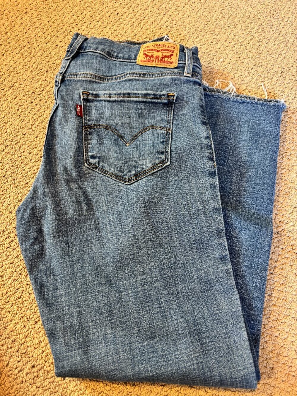 Levis 314 Shaping Straight Size 28